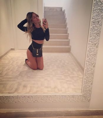 Милана, 21